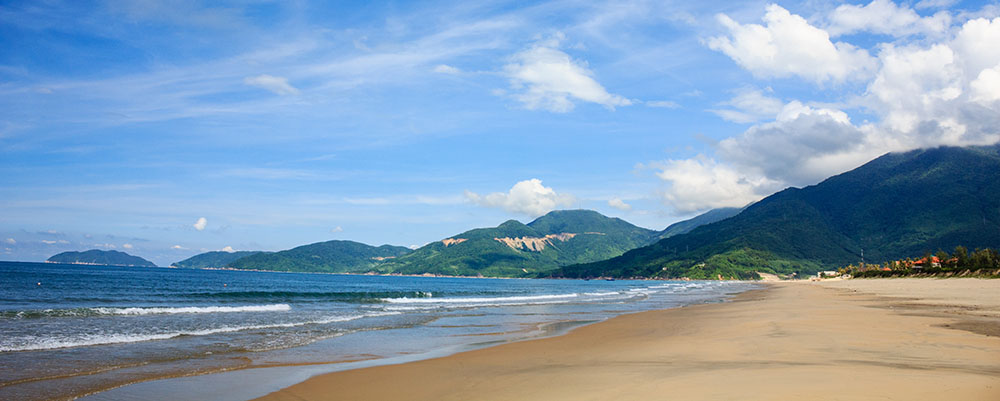 Vue sur la plage de Lang Co en voyage au Vietnam